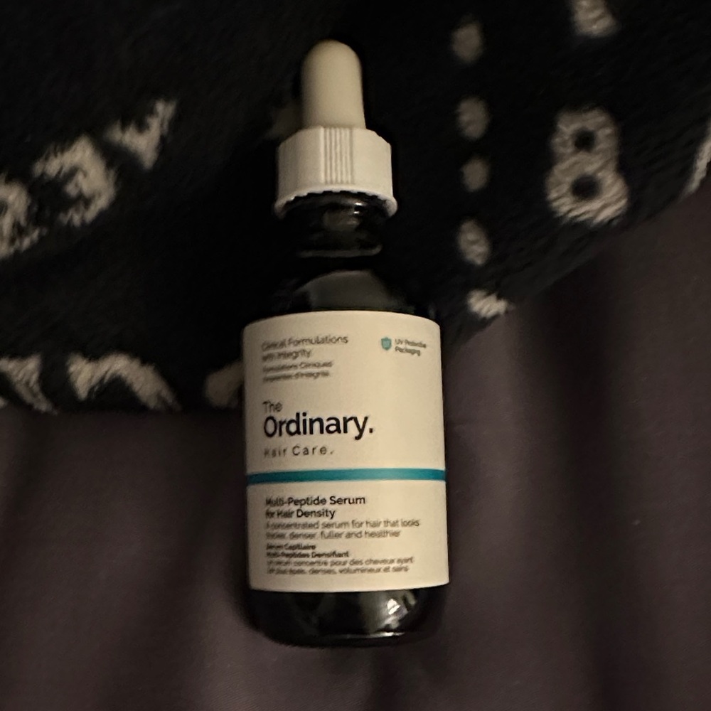 The Ordinary Hair Care Multi-Peptide Serum - Black and White
